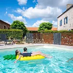 Le Domaine Des Ecoliers 3* Montaigu-Vendee