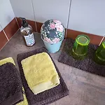 Le Domaine Des Ecoliers Bed & Breakfast Montaigu-Vendee