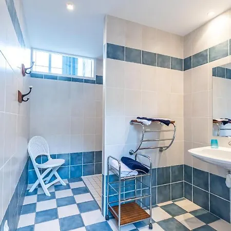 Le Domaine Des Ecoliers 3* Montaigu-Vendee