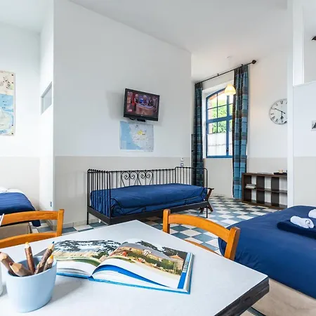 Couette-café Le Domaine Des Ecoliers 3*