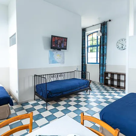 Le Domaine Des Ecoliers Bed & Breakfast Montaigu-Vendee