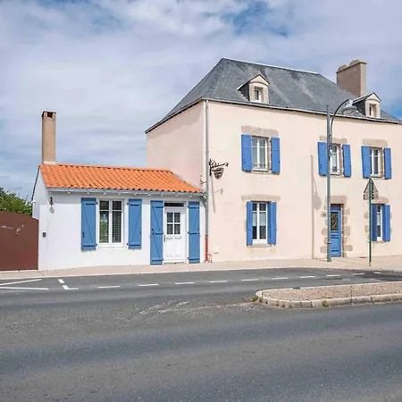 Couette-café Le Domaine Des Ecoliers 3*