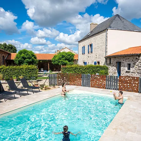 Le Domaine Des Ecoliers Montaigu-Vendee