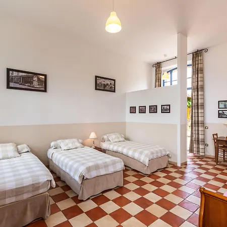 Le Domaine Des Ecoliers Bed & Breakfast
