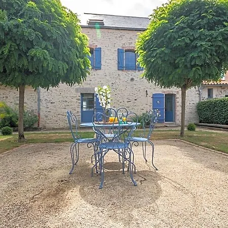 Bed & Breakfast Le Domaine Des Ecoliers Montaigu-Vendee